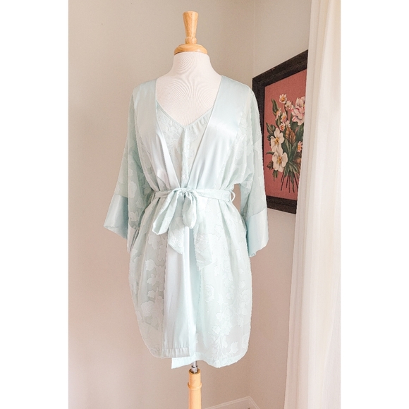 Vintage Sheer Floral Two Piece Robe & Slip Matching Set L.A. Intimates Nightgown - Picture 16 of 16